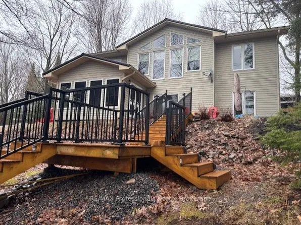 1099 Summer Ln, Minden Hills, ON K0M 2K0