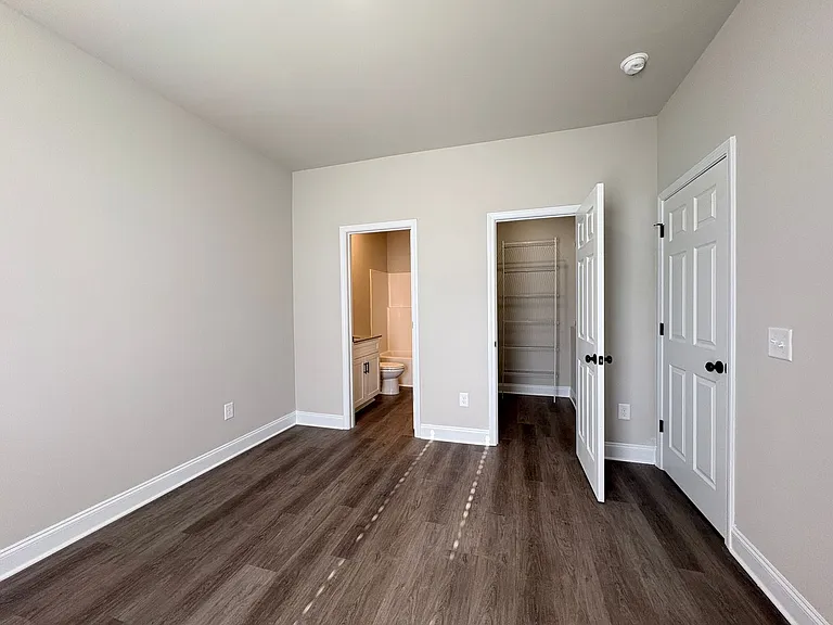 1580 Martin St — Photo 12