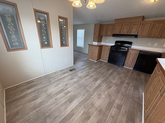5th image of 38000 Le Chateau Blvd #692