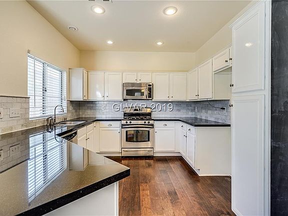 4th image of 11042 Salernes St