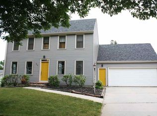 619 Fairacres Rd, Wayne, NE 68787