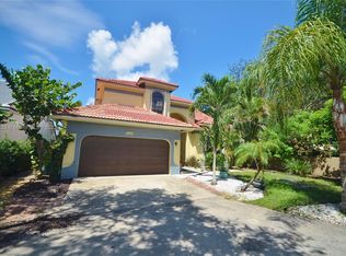 11675 Kerry Dr, Hollywood, FL 33026