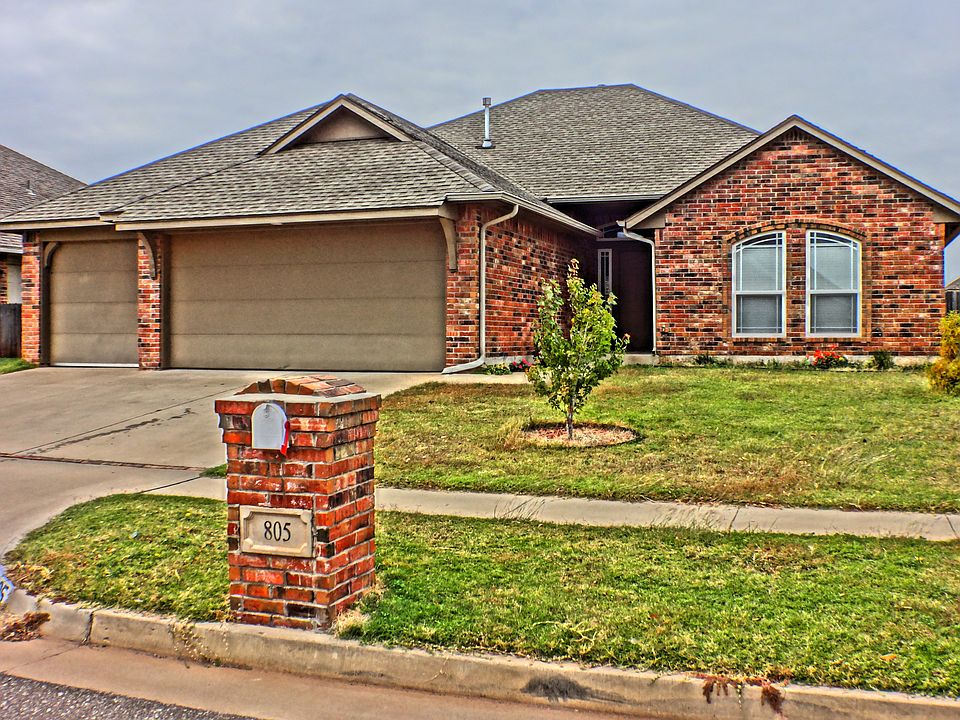 1st image of 805 Caroline Dr