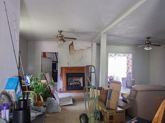 4th image of 1424 County Road 2270