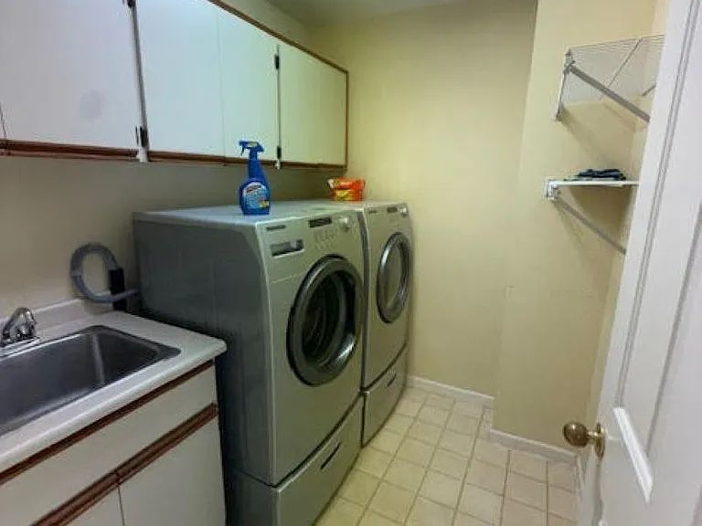 2 Christina Pl — Photo 9