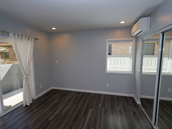 2nd image of 1053 18th Ave #B