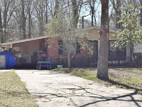 3rd image of 4504 Ashland St