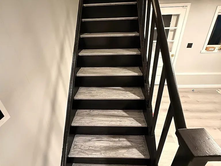 183 E Henry Pl — Photo 13
