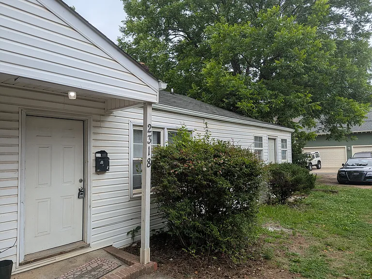 2316 Rozzelles Ferry Rd — Photo 11