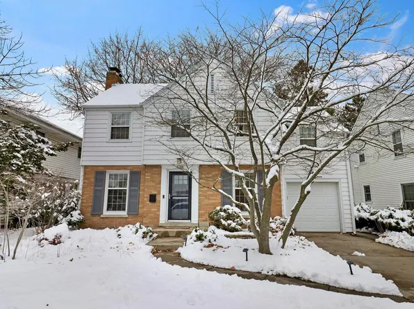 438 Shoreland DRIVE, Racine, WI 53402