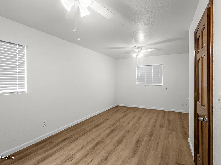 1143 N Ironwood Ct — Photo 24