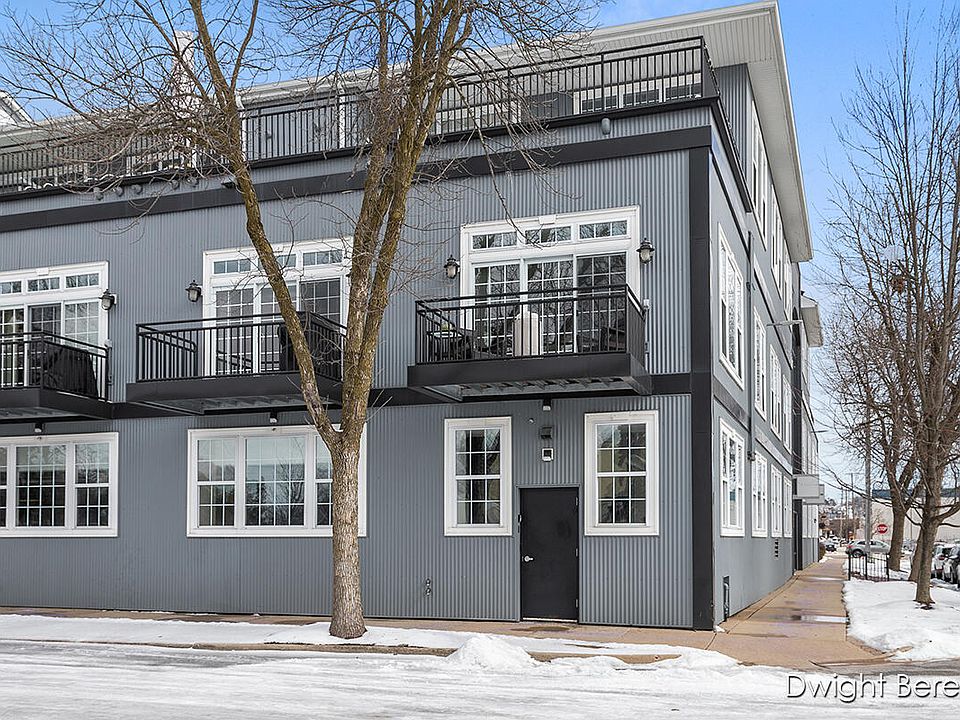 1st image of 600 7th St NW Unit 201