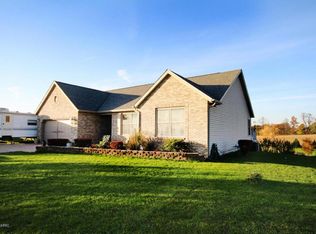 20624 Starbrick St, Edwardsburg, MI 49112