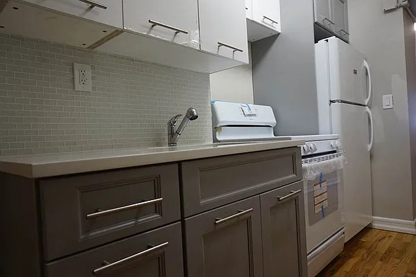 Rented by Space Link Realty | media 5