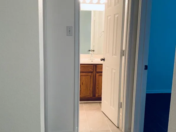 304 Valona Loop, Round Rock, TX 78681