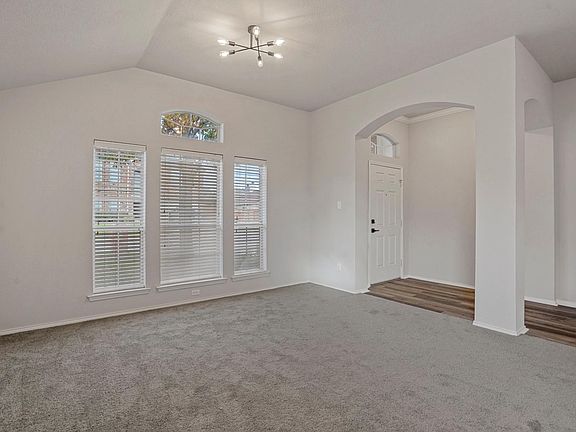 5th image of 5209 Sioux Creek Ln