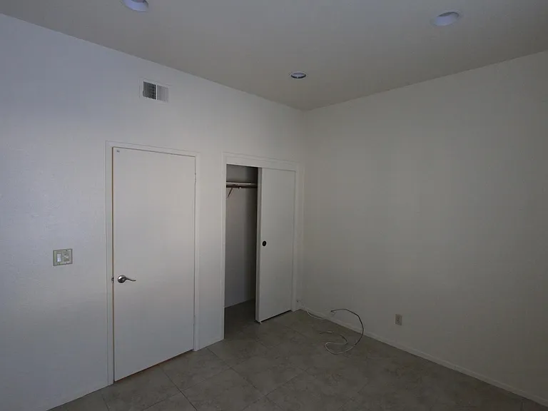 14500 Las Palmas Dr — Photo 12