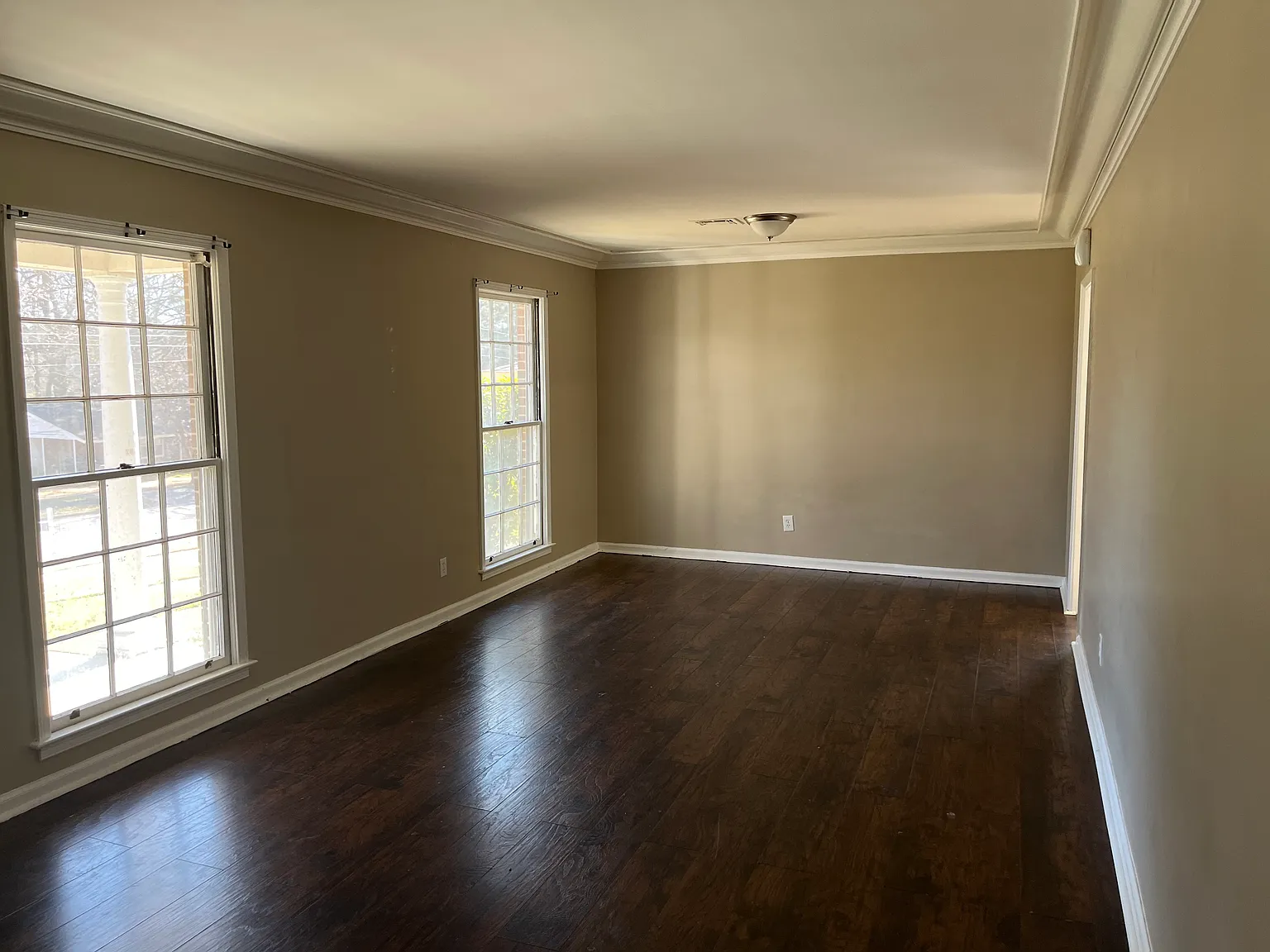 3 bed, 1431 sqft, $1,400 — Photo 2