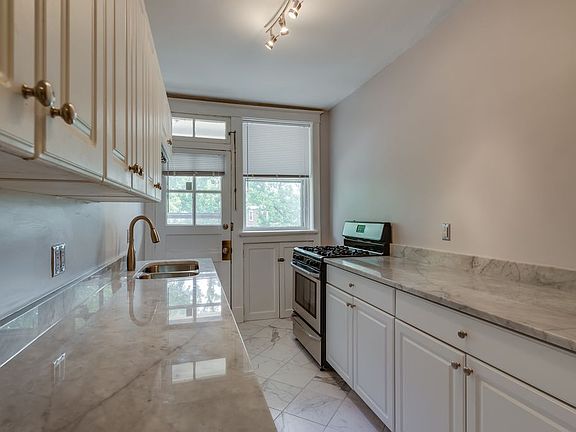 5th image of 750 Leland Ave APT 2N