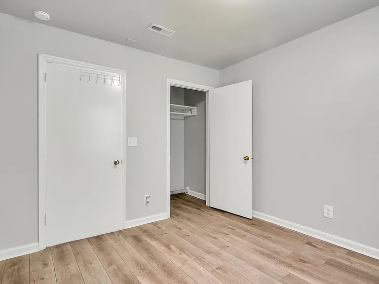100 Old Trail Ct #1 — Photo 18