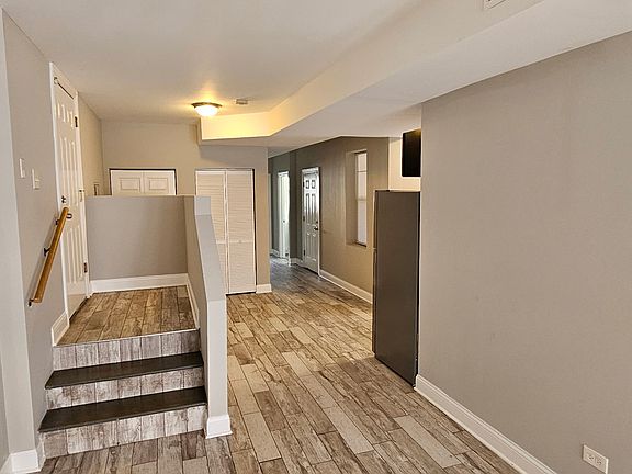 3rd image of 9157 S Loomis St #G