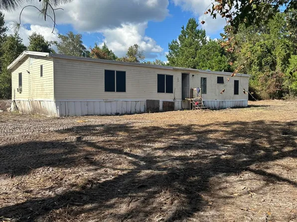 109 MOCCASIN CREEK Lane, Palatka, FL 32177
