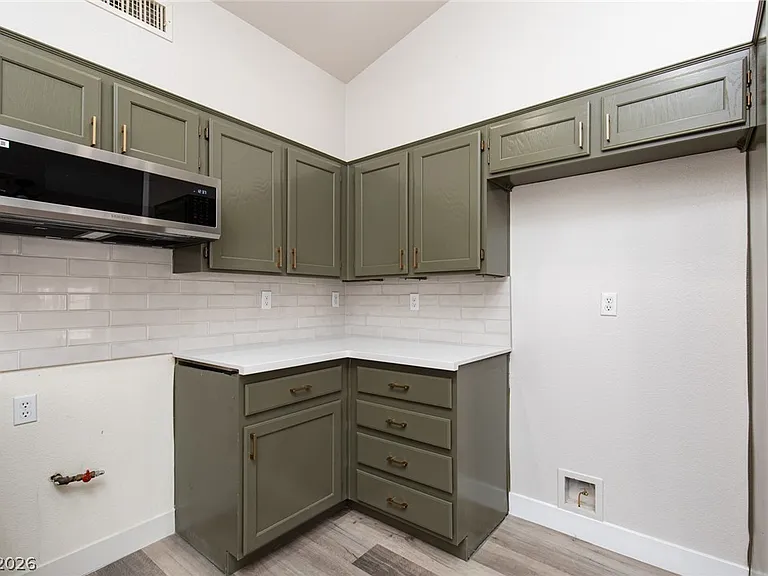 327 Perry Ellis Dr — Photo 15