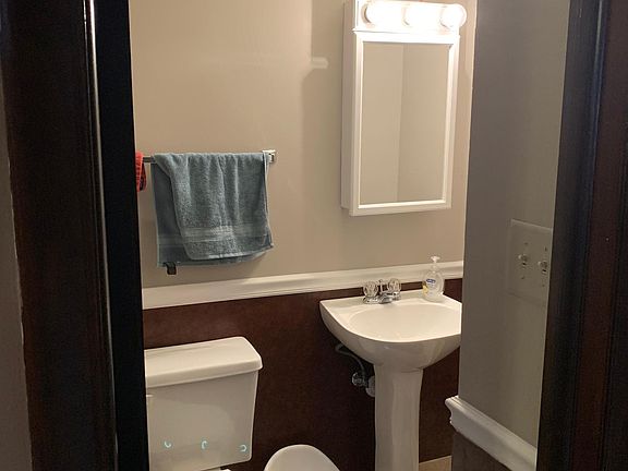 Down stairs half bathroom.