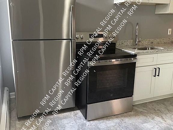 2nd image of 248 3rd St APT 2