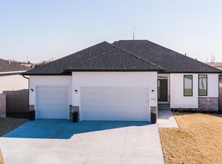 7921 Lilee Ln, Lincoln, NE 68516