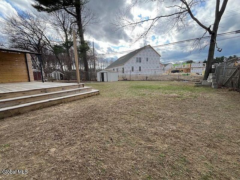 4th image of 51 Sherwood Drive