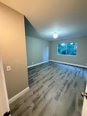 2 bed, 1.5 bath, 1024 sqft, $2,700 — Photo 2