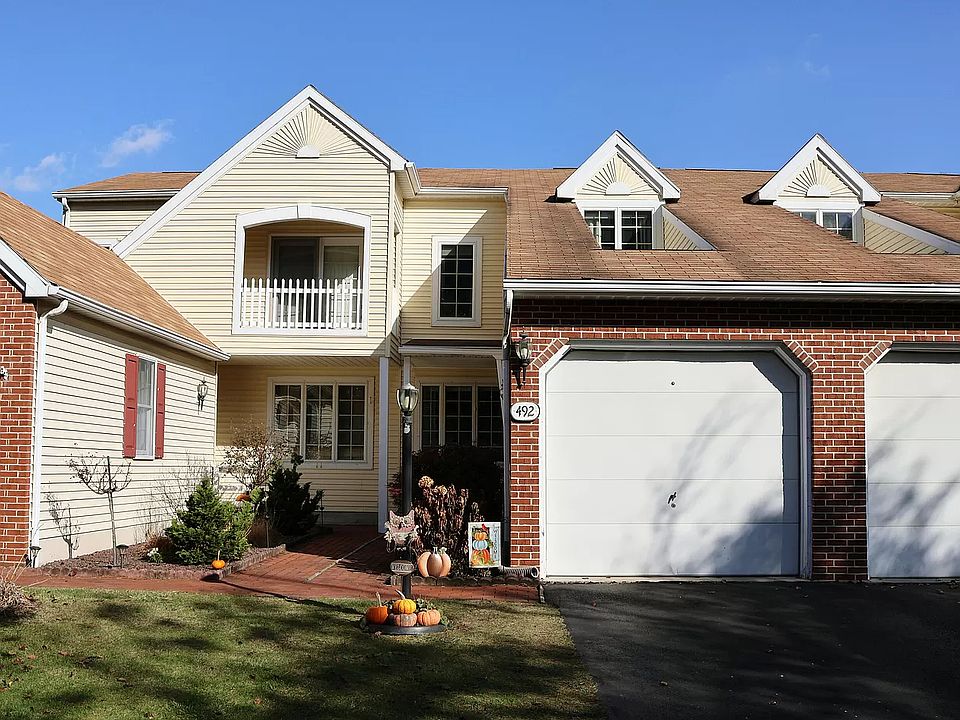 1st image of 492 Meadow Ln