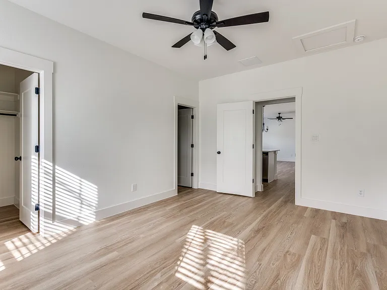 1224 Elva Warren St — Photo 14