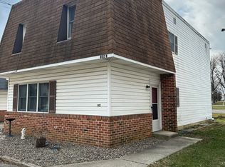 802 W Oak Ln #802B, Glenolden, PA 19036