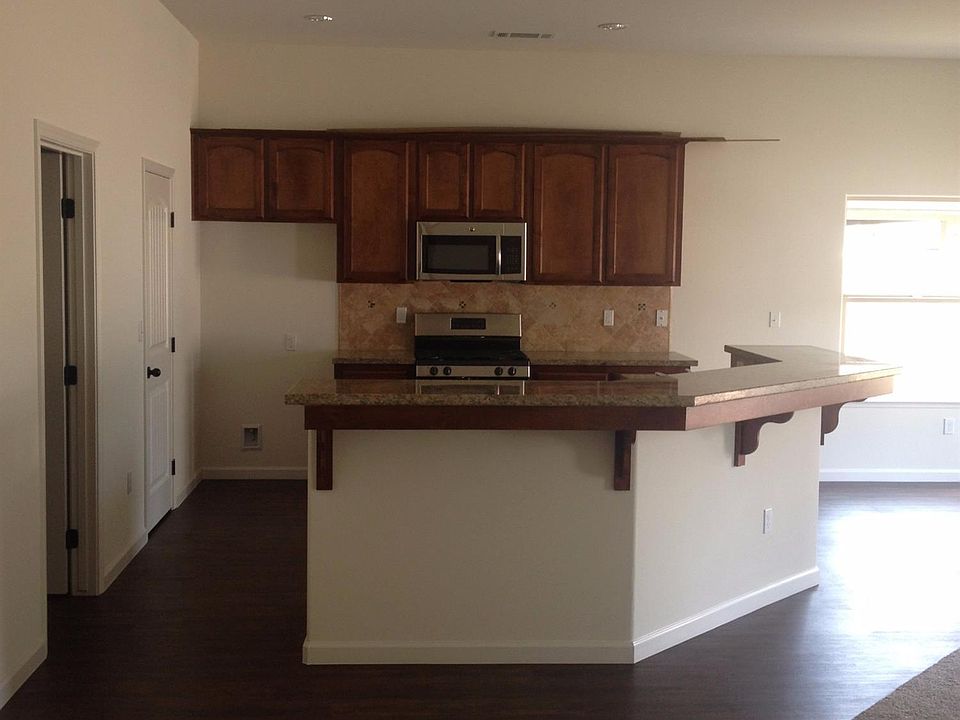 1st image of 1134 Vine Court