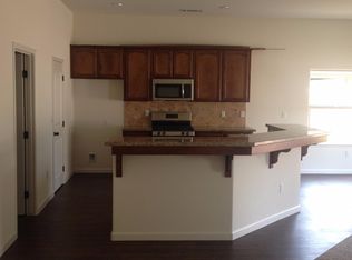 1134 Vine Ct, Visalia, CA 93292