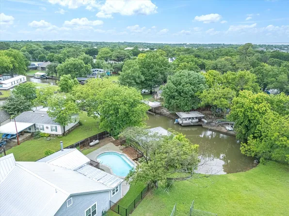 4404 W Fernwood Ct, Granbury, TX 76049