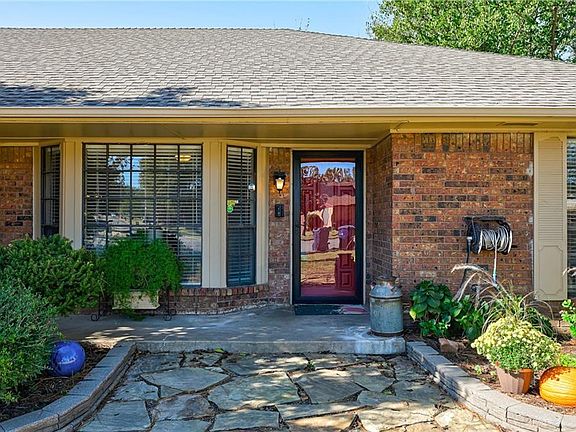 4th image of 10421 Casa Linda