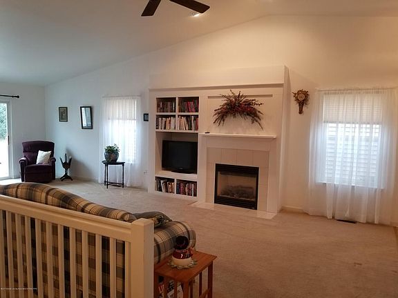 3rd image of 6807 Cotswald Dr