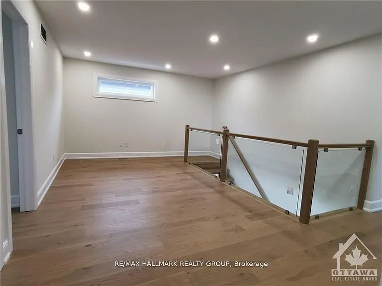 484 Woodland Ave — Photo 18