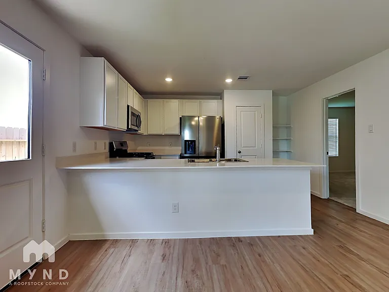 18559 Cepagatti Dr — Photo 5