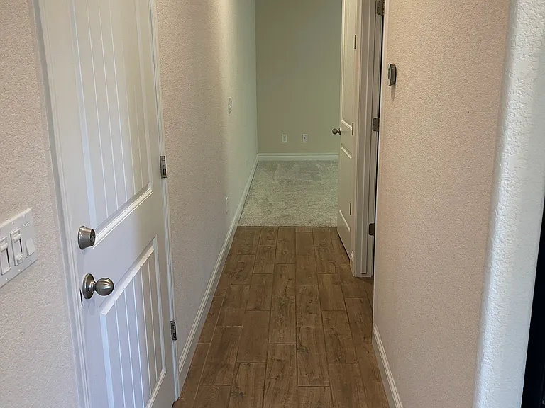 4960 Dexter Ct #B — Photo 8