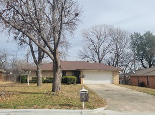 2541 Quail Ridge Dr, Denton, TX 76209