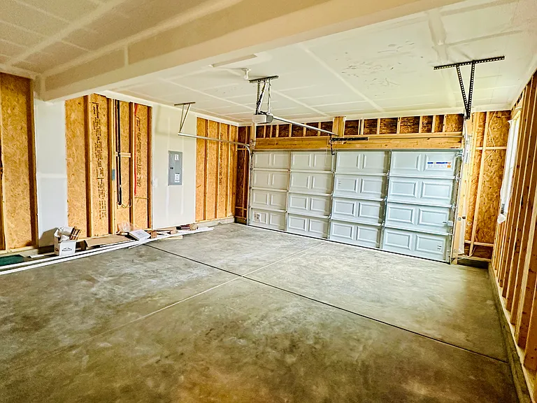 3790 Riverstone Dr — Photo 31