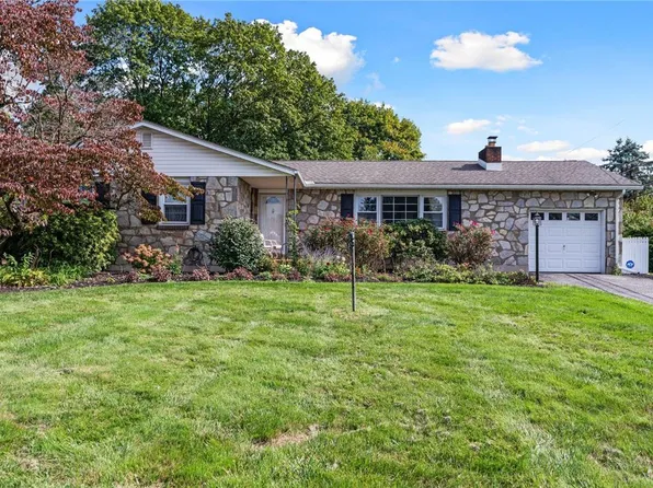 3534 Chesterfield Ln, Bethlehem, PA 18017