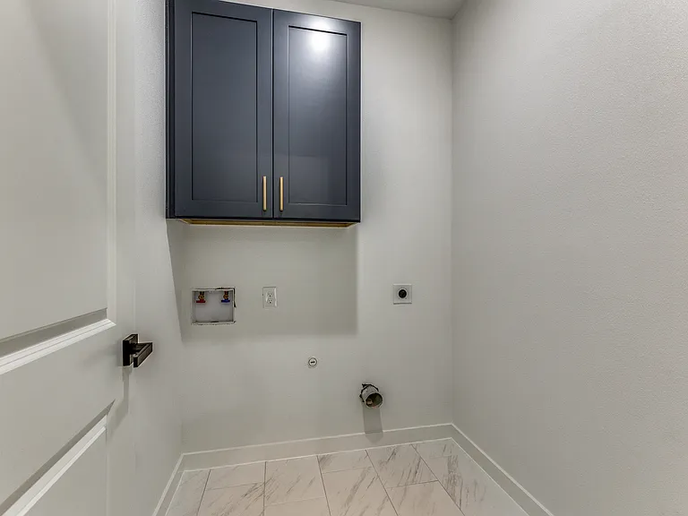747 N Wilhite St — Photo 13