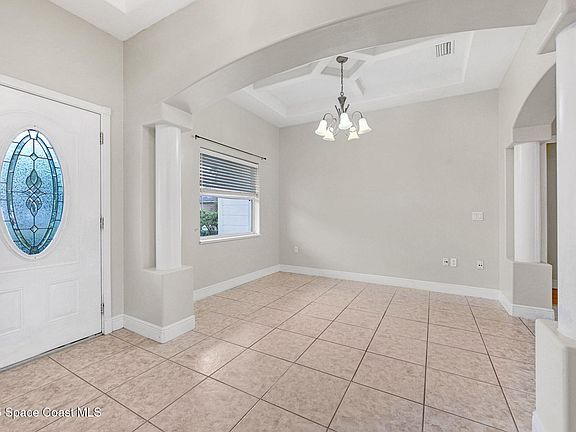 4th image of 4069 Rolling Hill Dr