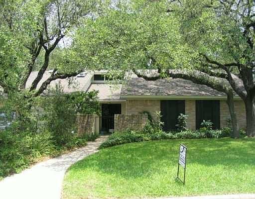 1st image of 1405 Wood Rock Dr