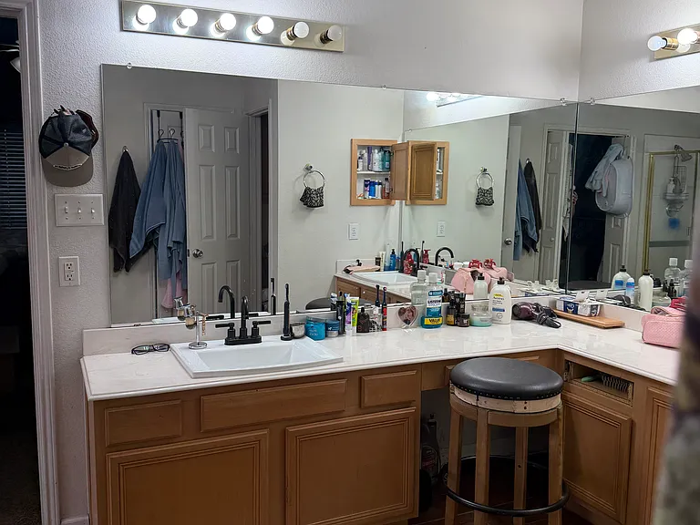 1137 Robin Cir — Photo 11